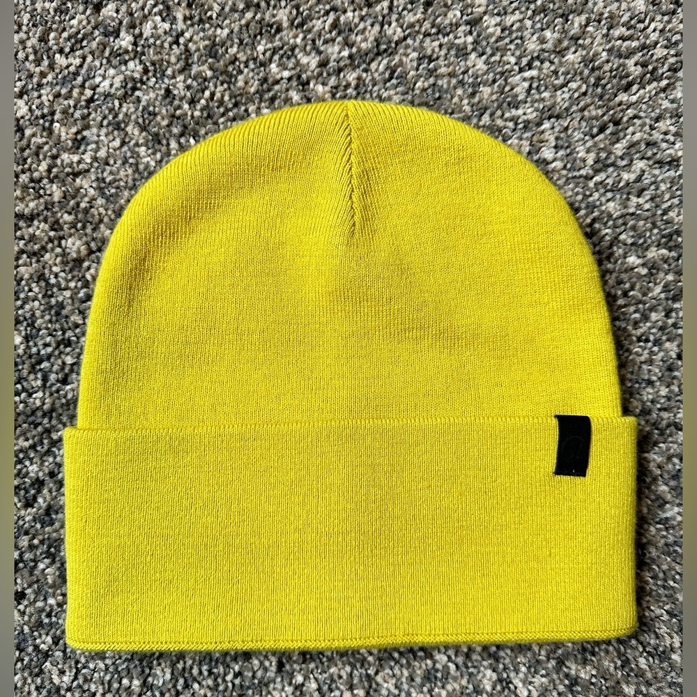 Yellow Lululemon chill fighter beanie